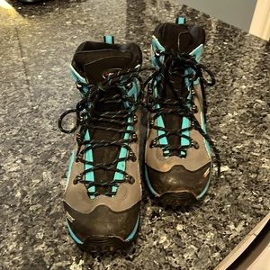 Women’s Baffin Polar Proven Hiking Boots